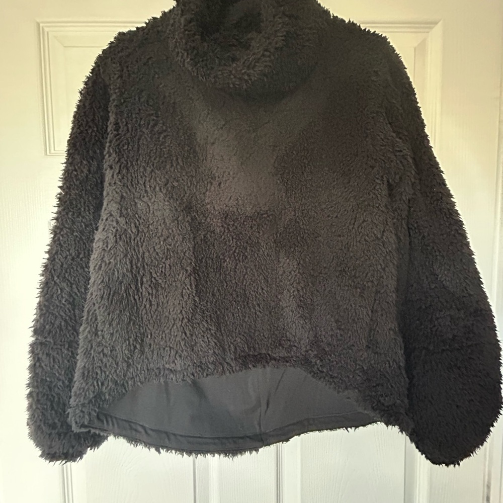 Lululemon Cozy Black Funnel Neck Fleece Jacket